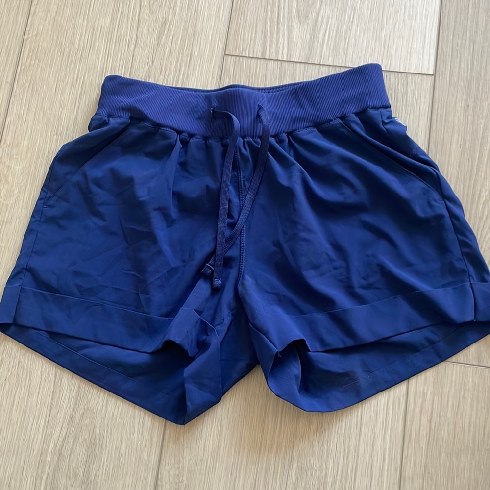 Zella women’s blue hi rise shorts with drawstring size XS